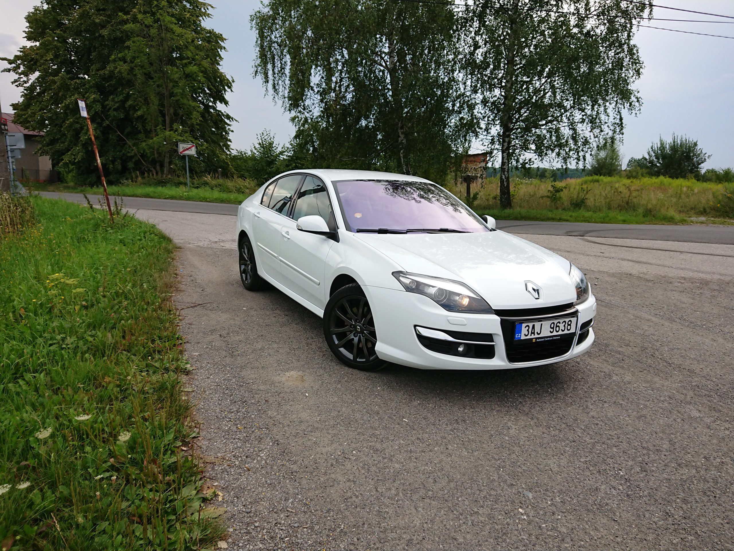 200 000 km s Lagunou III