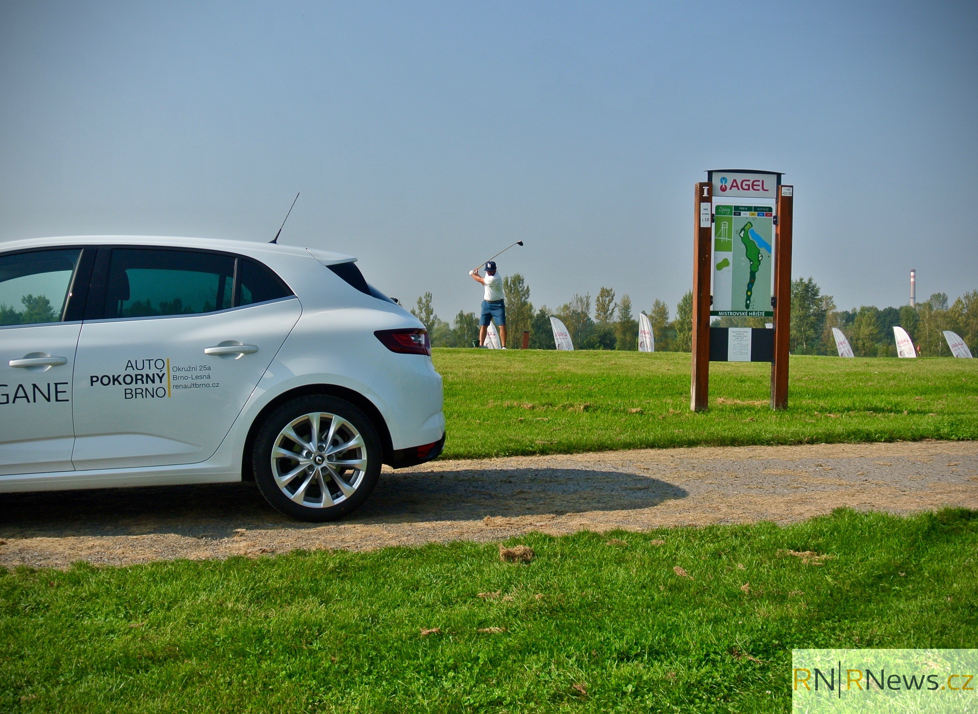 Test Megane TCe 130: Reklama na ticho