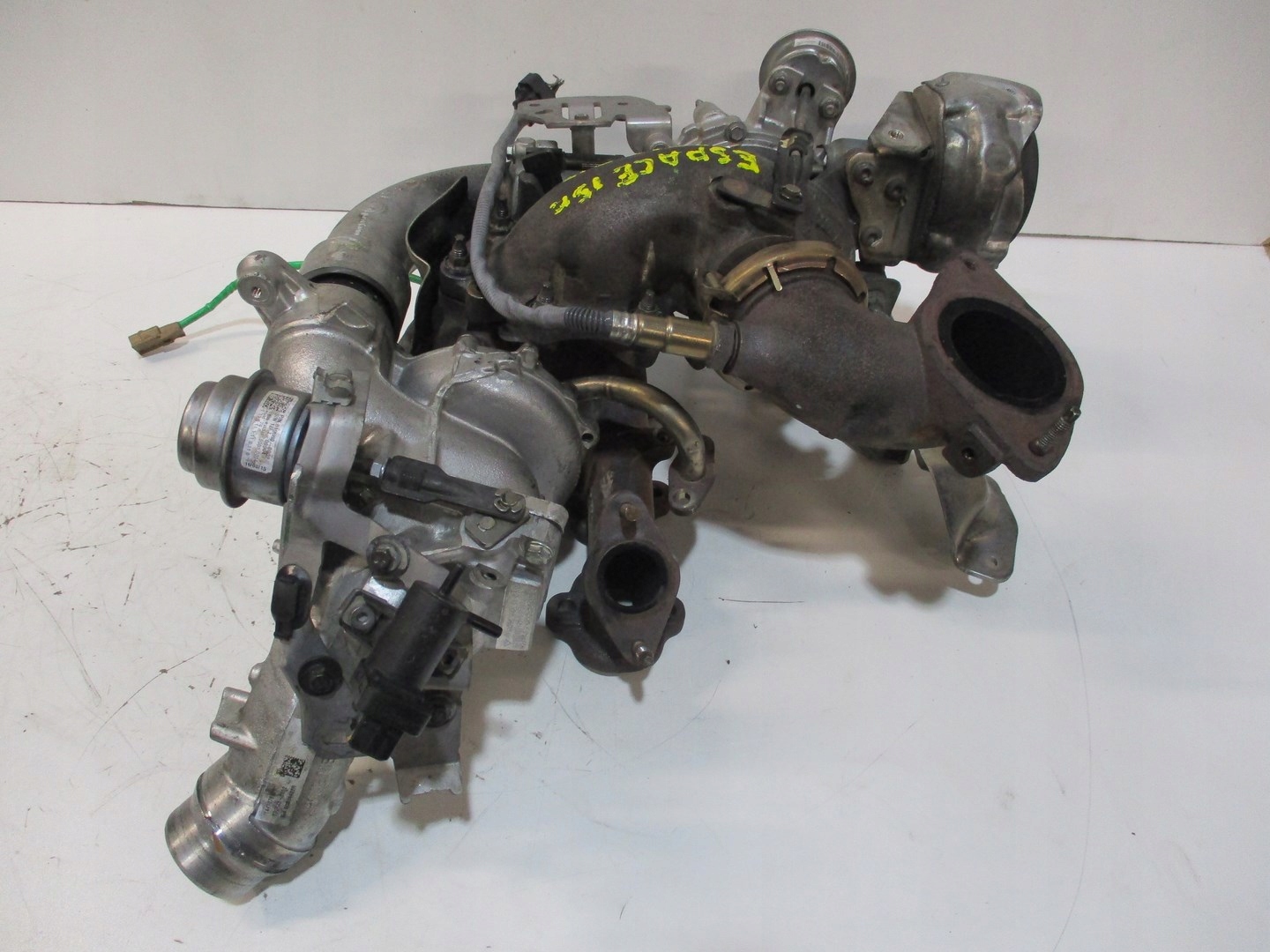e169eeca48c0bcb896a27cf6f157 Složitá twinturbo kaskáda pro 1.6dCi 160k v Espace V