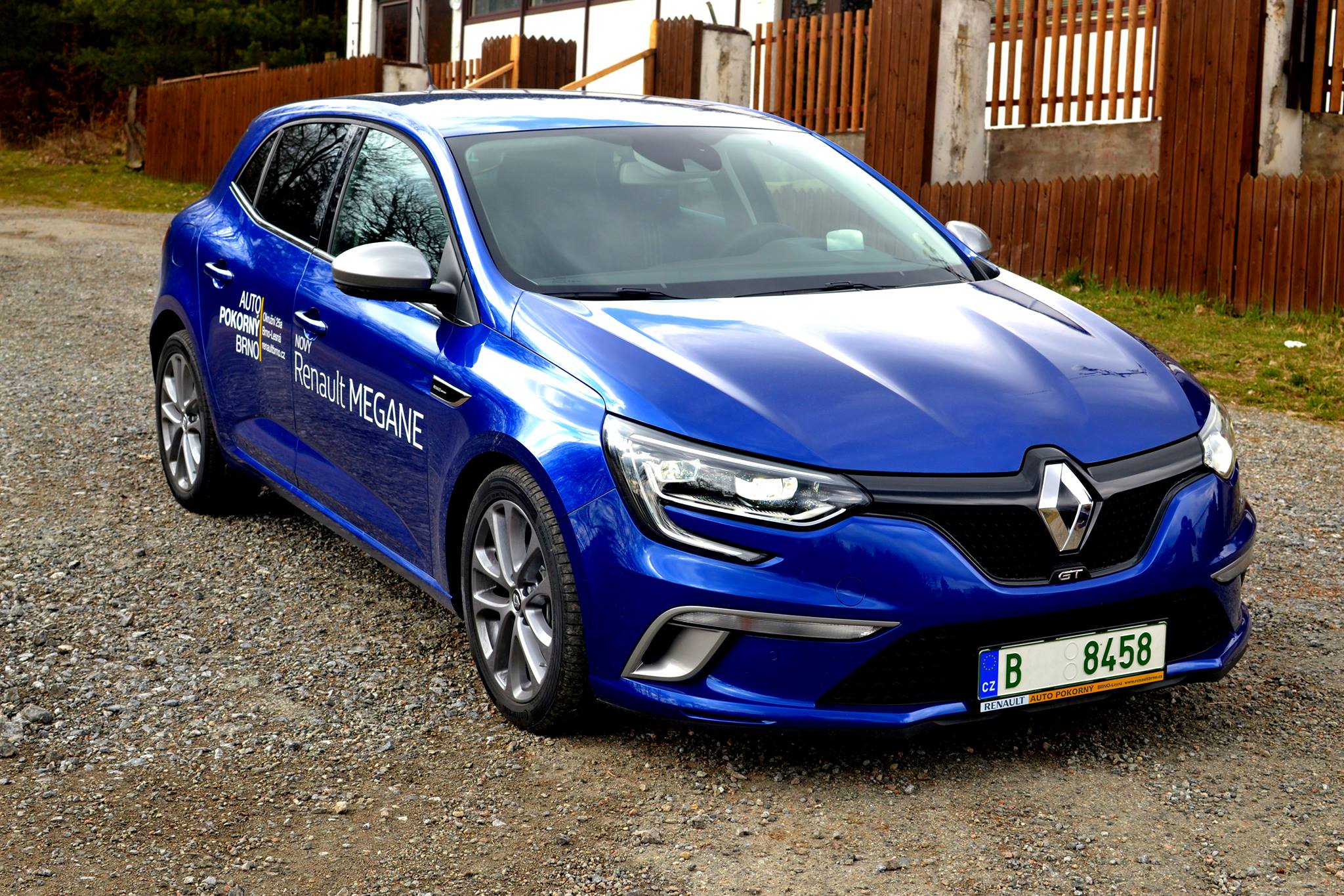 Týden RN 11: Kadjar 130TCe, Lodgy a Tesla